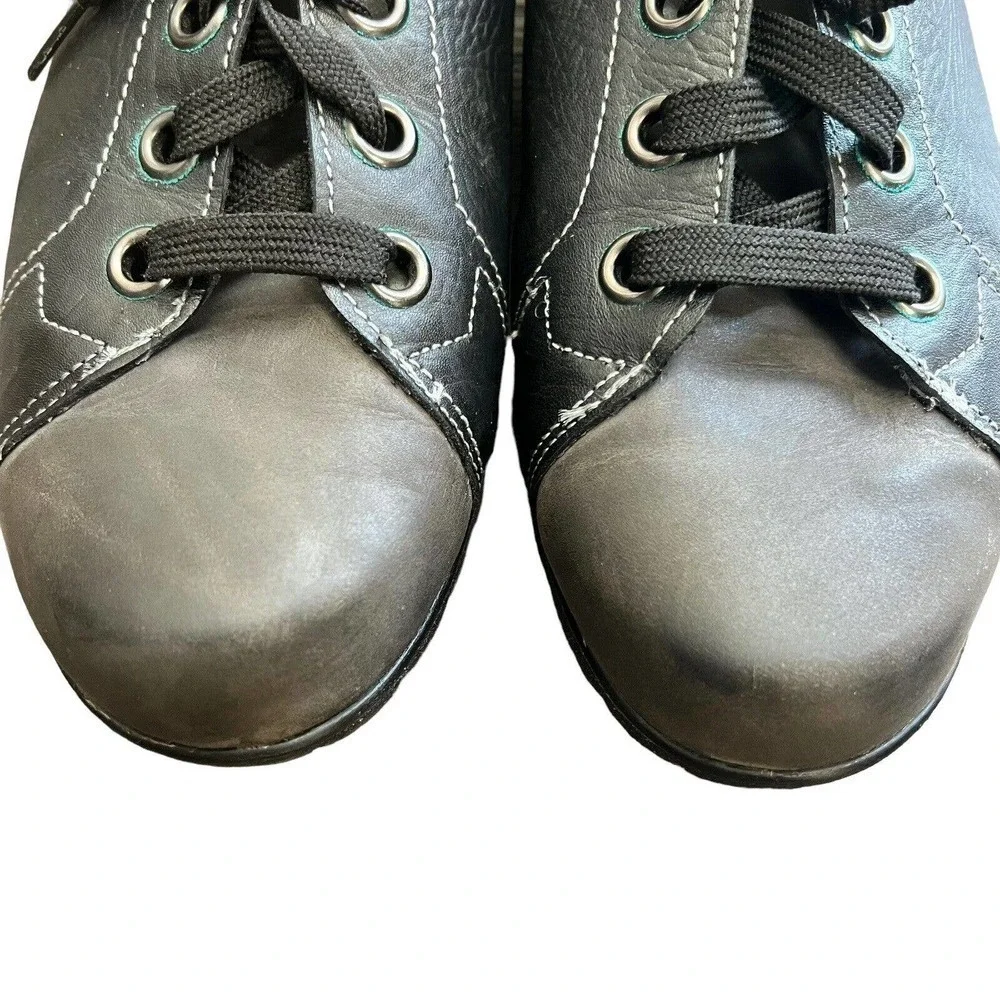 Munro black cap